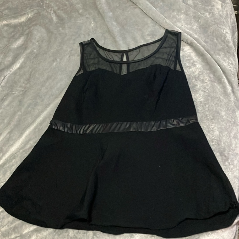 Torrid Formal Black Sleeveless Shirt size 2